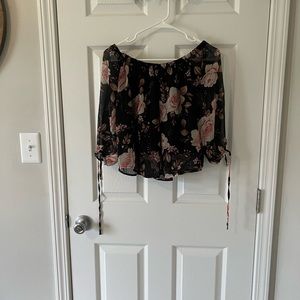 American eagle floral blouse